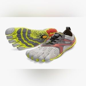 Vibram V-run Fivefingers women’s 39 8- 8.5 oyster like new